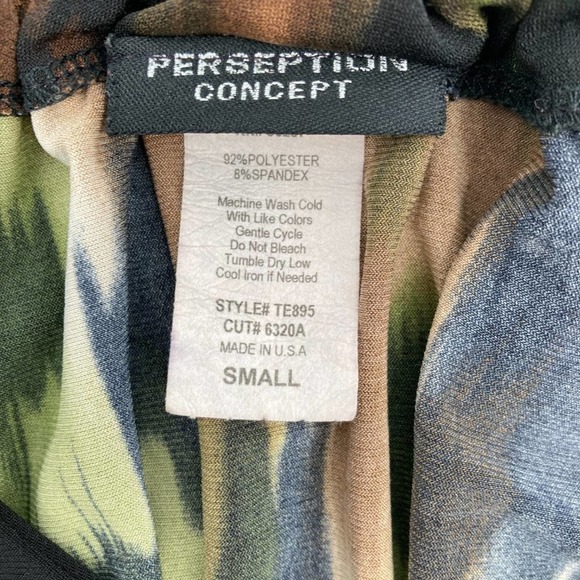 Perception Concept Abstract Sleeveless Blouse - Picture 3 of 4